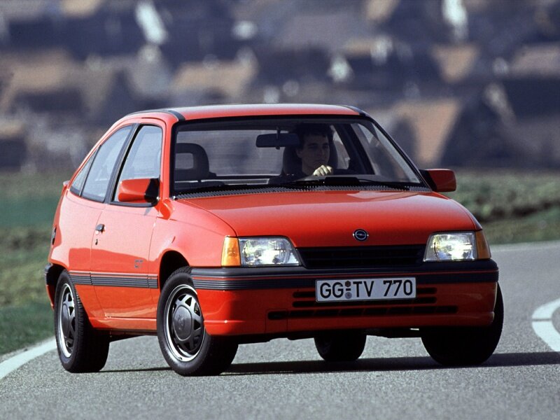 Opel Kadеtt E выпускался 1984 – 1991 г корпорацией General Motors Opel.