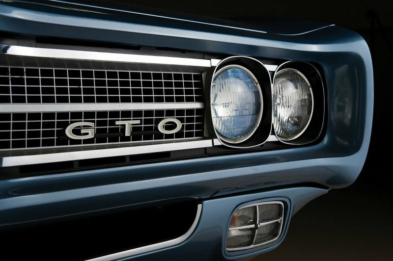 Легендарный Pontiac GTO 1964: мускулистый автомобиль!